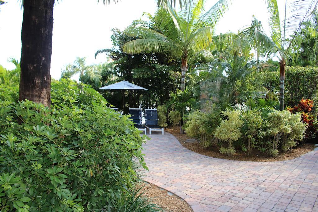 The Cabanas Guesthouse & Spa - Gay Resort Catering To Gay Men Oakland Park Exteriör bild