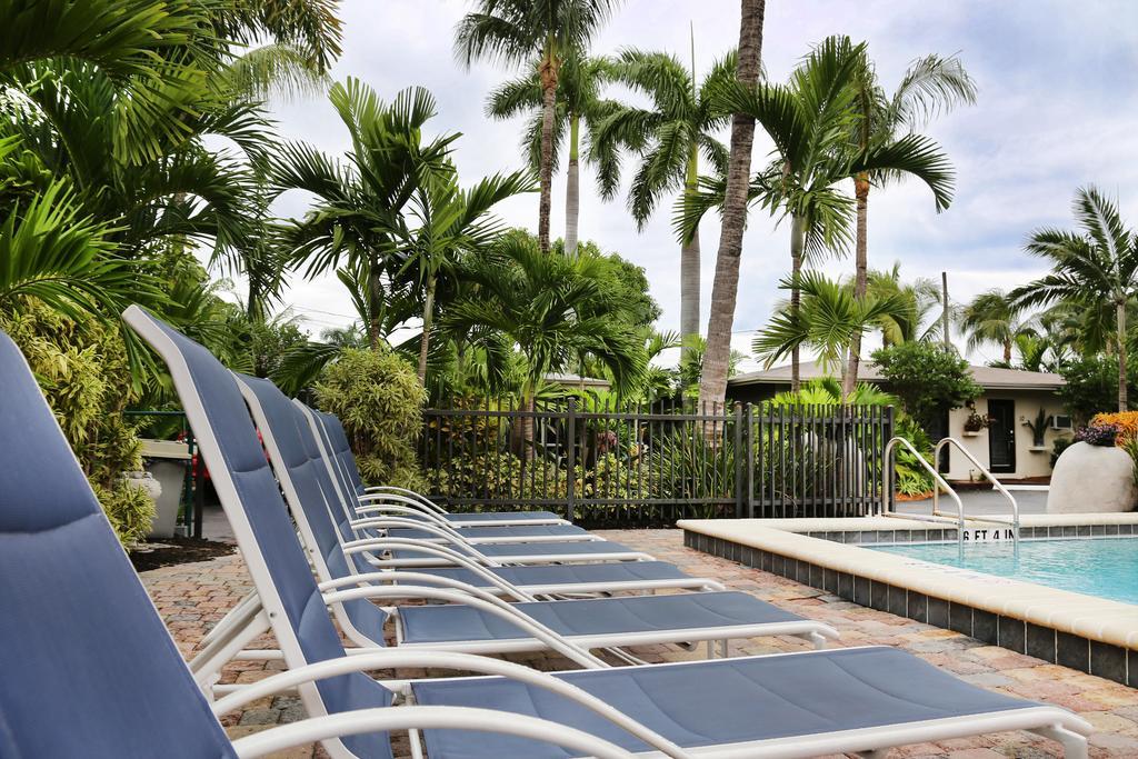 The Cabanas Guesthouse & Spa - Gay Resort Catering To Gay Men Oakland Park Exteriör bild
