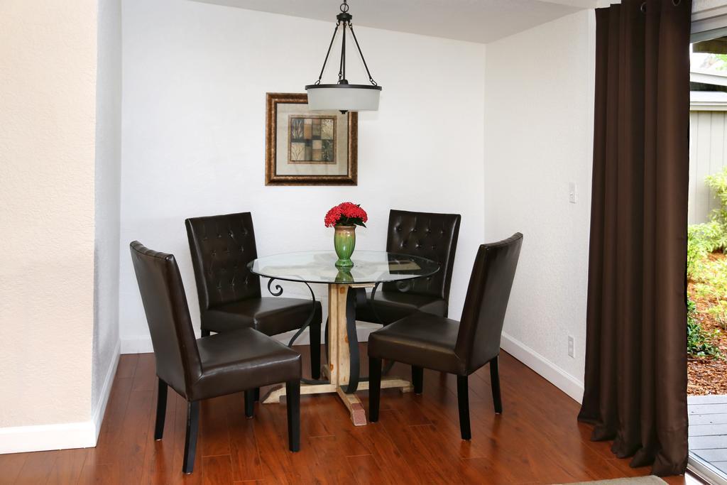 The Cabanas Guesthouse & Spa - Gay Resort Catering To Gay Men Oakland Park Exteriör bild
